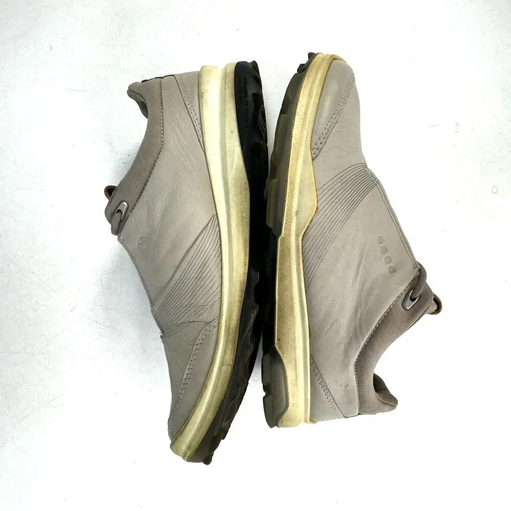 ECCO BIOM HYBRID 3 Womens 7 / 38 Gore-Tex Golf Shoes Yak Leather Spikeless Grey